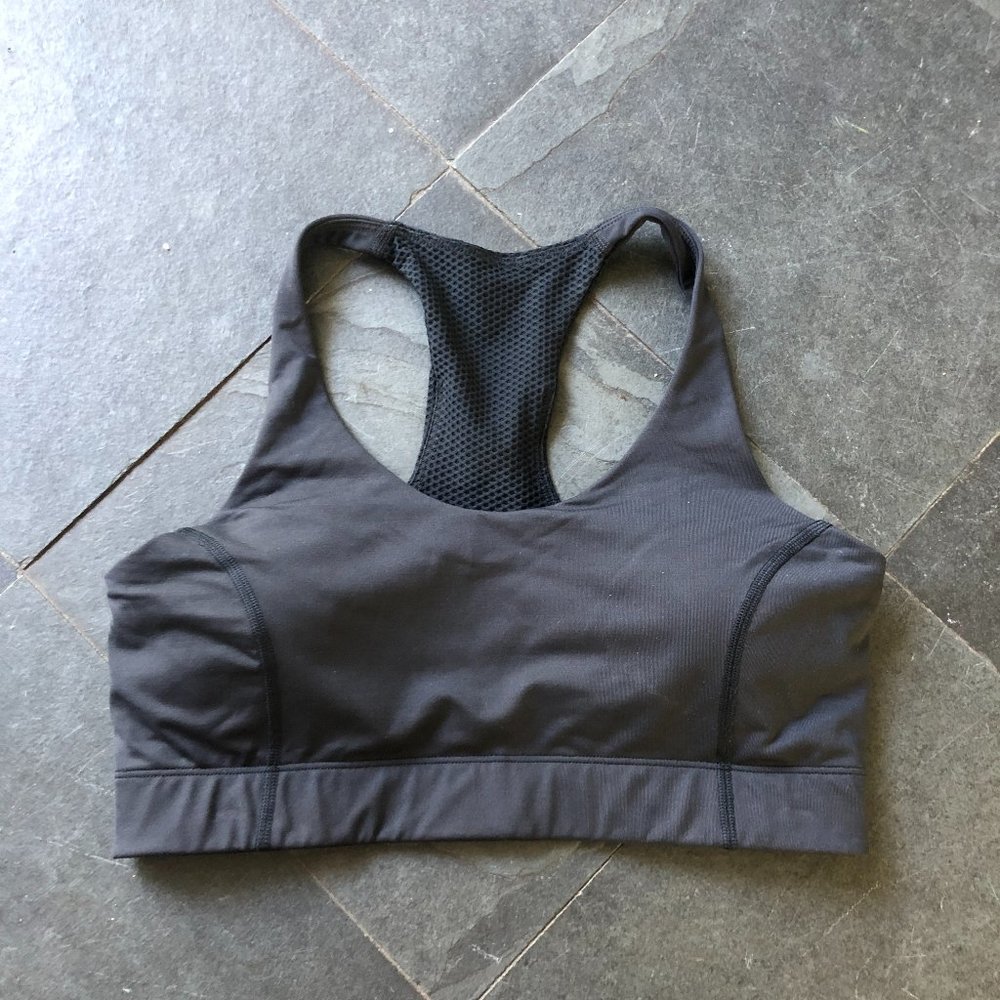 Outdoor Voices Doing Things Sports Bra, Black/Blue racerback, Medium